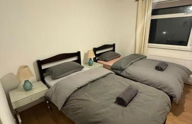 Modern Comfort Near Gatwick, Three Bridges & M23! - Foto 13