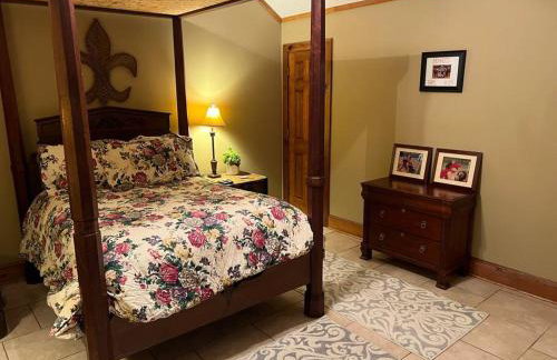 Oxford Chalet Getaway with Lake/Beach Access - Foto 49