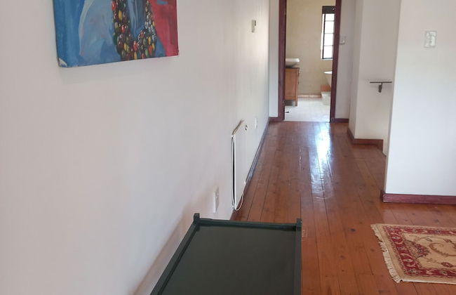 Jakes's Place Modern Comfortable & Sunny 3-bedroom House in Kensington - Photo 33