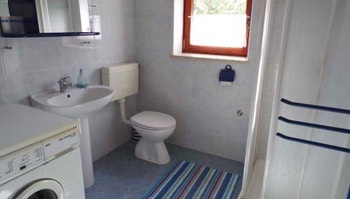 Large Holiday Home With Swimming Pool - Foto 3, Shower