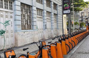 Seu Refúgio Apt Amplo e Central, perto de tudo - Photo 13