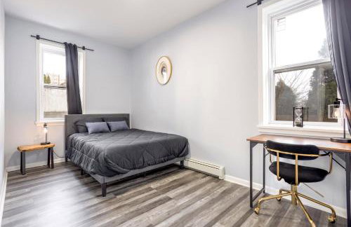 Three BR near Metlife with Laundry & Parking - Foto 2