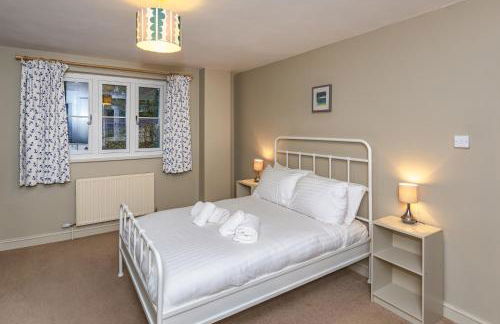 Dulcote Gem 3 Bed 3 Bath Parking & Cathedral Views - Photo 24