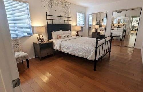 Stylish 4 Bedroom Home Near Venice Beach with Backyard BBQ - Foto 19