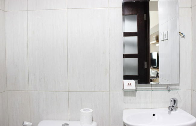 Deluxe Studio Room @ Tamansari La Grande Apartment - Foto 9