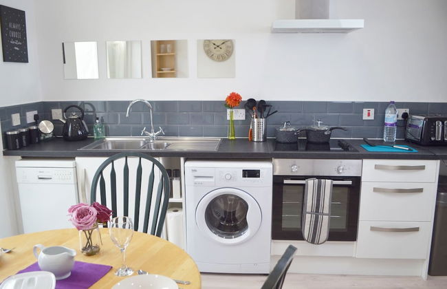 No 40, 5 beds, sleeps 7 - Photo 23