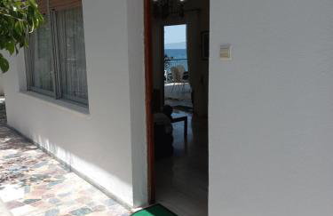 Ekie Apartment with sea view - Photo 10