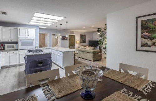 Kapila Gardens Family Retreat w/ private pool - Foto 14