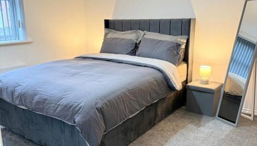 Newly Furnished Modern 2 Bedroom Flat With Free Parking in Humberstone Leicester - Foto 2