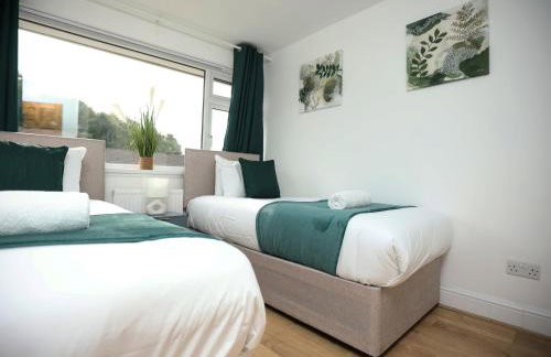Gainsborough Place By N And N Stays Ltd, Perfect Location for Contractors and Corporate stays, Close to Cardiff Bay Area, Private Parking and fast Wifi - Foto 19