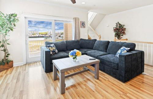 ❤️ The Top End Townhomes with Stunning Views On One-Of-A-Kind Rooftop Deck! WOW! - Foto 11