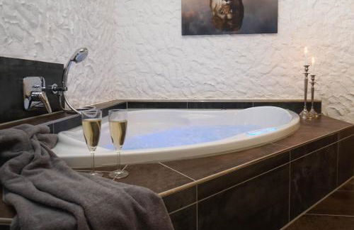 Ruhe unter Reet-Haus mit Sauna, Whirlpool und Kamin - Foto 16