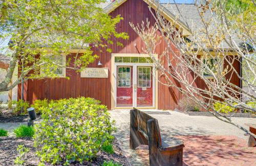 Lake Access and Pools Sun-Soaked Westford Cottage! - Foto 27