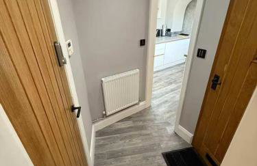 Modern 2 Bedroom Private Detached Cottage With HotTub - Foto 20