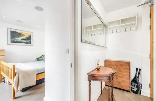 Modern Terrace Apartment in Putney - Pass the Keys - Foto 26