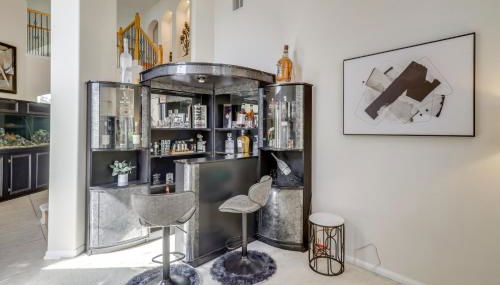 Lake-View Home with Pool Access in Legends Ranch! - Foto 5