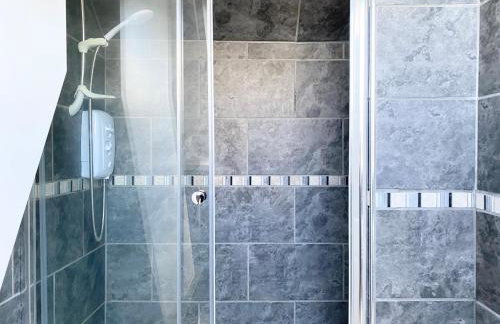 Spacious Five-Bedroom House Close to York Centre - Orchid House - Foto 13