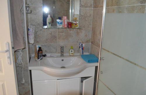 Appartement 4 pièces dans une petite résidence calme, climatisation et piscine - Foto 9