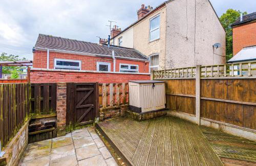 Oxford House by YourStays - Cosy Home in the Suburb of May Bank - Foto 69