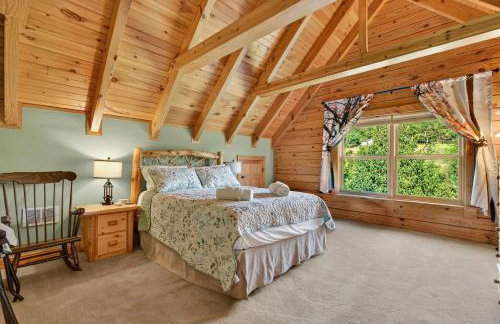 Mountain Escape on 6 acres w Hot Tub & Privacy - Foto 42