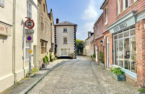 Woodland Cottage by inspirestays-com - Photo 38