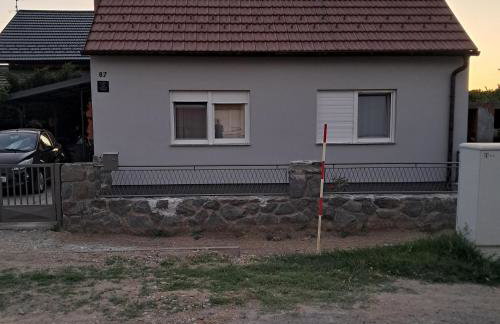 kuća za odmor Dolno - Foto 1