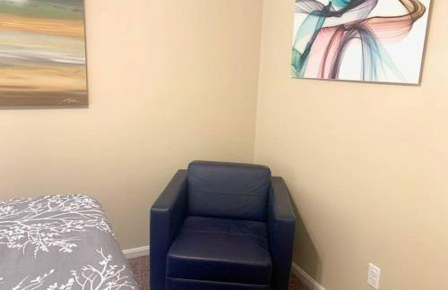 The House Hotels - 4 Beds, huge yard, secluded, and central! - Foto 14