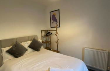 Convenient 3 bed Swansea house close to City & Bay - Foto 4