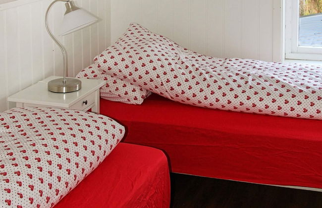 10 Person Holiday Home in Lyngseidet - Foto 8