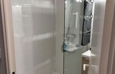 Cap One, au cœur de Cap Esterel VUE MER & PISCINES - Accès piscines et parking couvert inclus - Foto 17