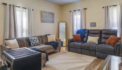 Cozy Adventure Filled Escape Free parking apts - Foto 2