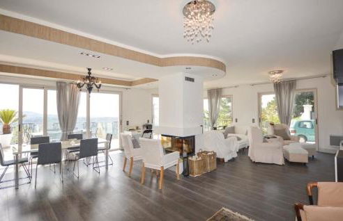 Exceptional Villa with Sea View, Pool & Privacy - Foto 3