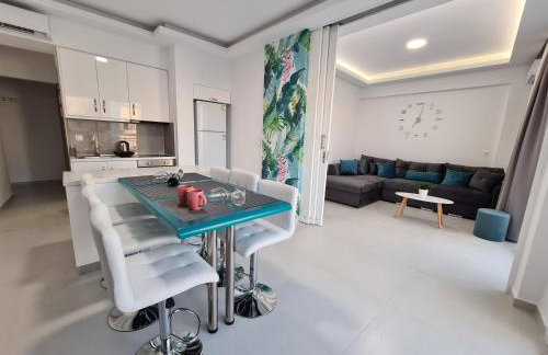 Holiday Home in a great location! Welcome to Crete! - Photo 1