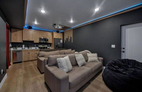 Luxury Lodge with Hot Tub, Theater and Pickleball Court - Foto 47