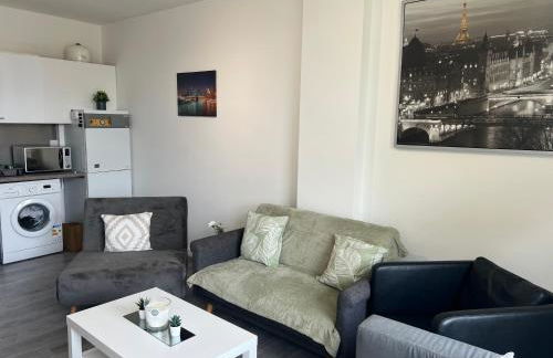 3 Bedroom Flat in Town Centre Wellingborough - Photo 8