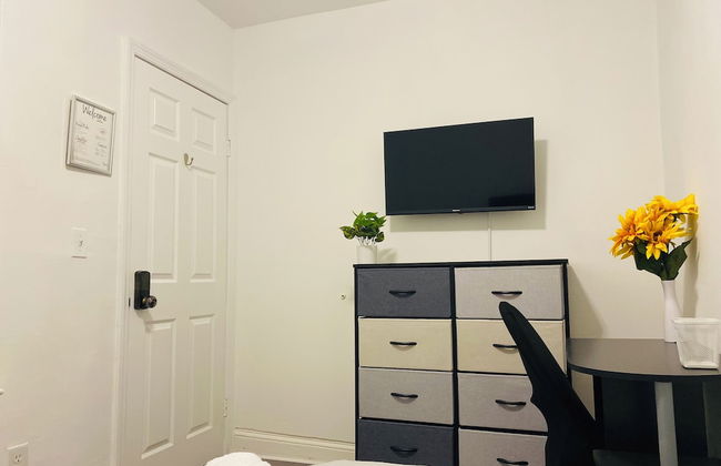 Modern Private Share Bedroom Bus stop to NYC - Foto 3