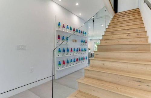 Posh Luxury Modern Home with Pool Spa and Rooftop Deck - Foto 16