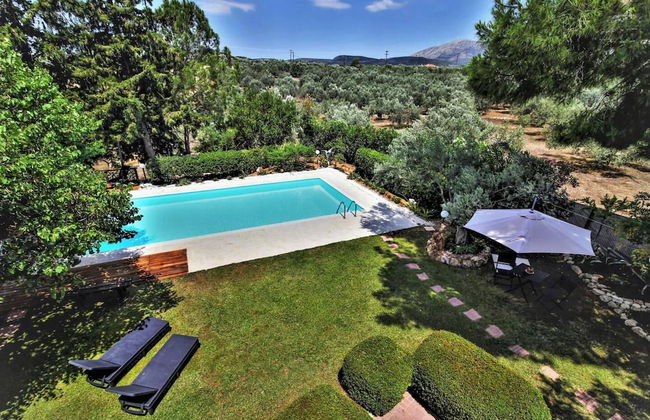 Beautiful Villa With Swimming Pool Near Nafplion - Foto 1