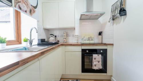 Fort William Cottage ,11 Torlundy Courtyard - Foto 4, stove, toaster
