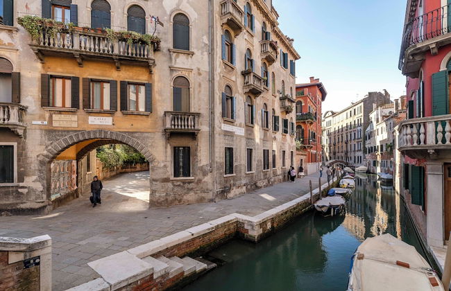 S. Lucia Canal View by Wonderful Italy - Photo 36