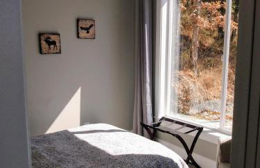 River & Garden View Suite of Kalama Oaks Lodge - Photo 38