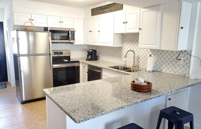 Ocean View 2 Bed, 2 Bath, Steps to the Beach - Spanish Trace 240 - Foto 8