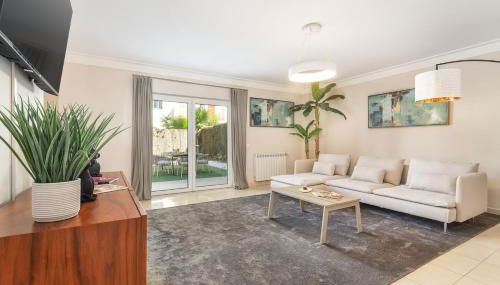 Host Wise - Deluxe Spacious House with Terrace & Jacuzzi - Foto 5