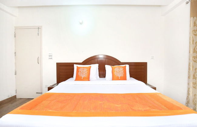 OYO 12185 Home Wayside Villa 3BHK Apartment Kasauli - Foto 12