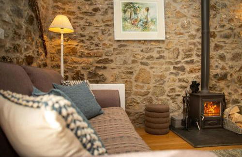 Little Rogeston Cottage Nolton Haven - Photo 3