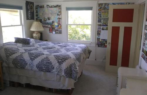 Summer-house OASIS on quiet street in ROCKRIDGE - Photo 14