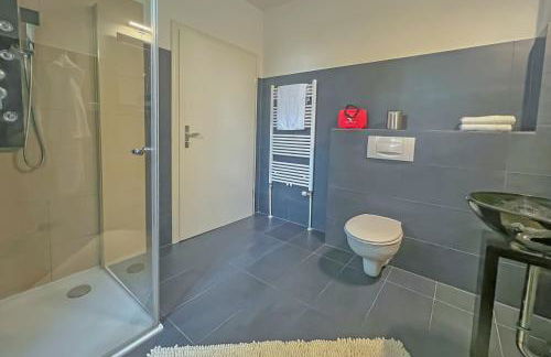 Cosy house with workplace, balcony and garden 30 min to Marienburg - Foto 12