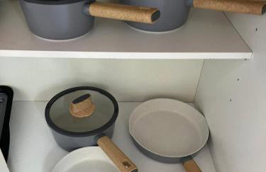 Giga Residential 4 Bedrooms, 8 guests , Near City Centre, Arcade Machine, Sky TV, Netflix, Free Wifi, Free Parking - Foto 21