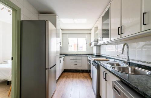 Amador Apartamento Familiar Centro PARKING Amador de los Rios - Foto 40