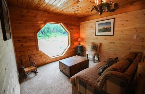 Fantastic Secluded Rental for a Large Group Getaway near East Branch, New York - Photo 66